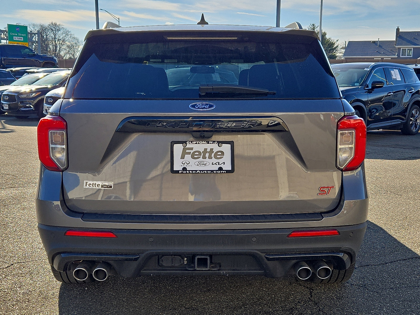 Certified 2022 Ford Explorer ST w/ Equipment Group 401A image 5