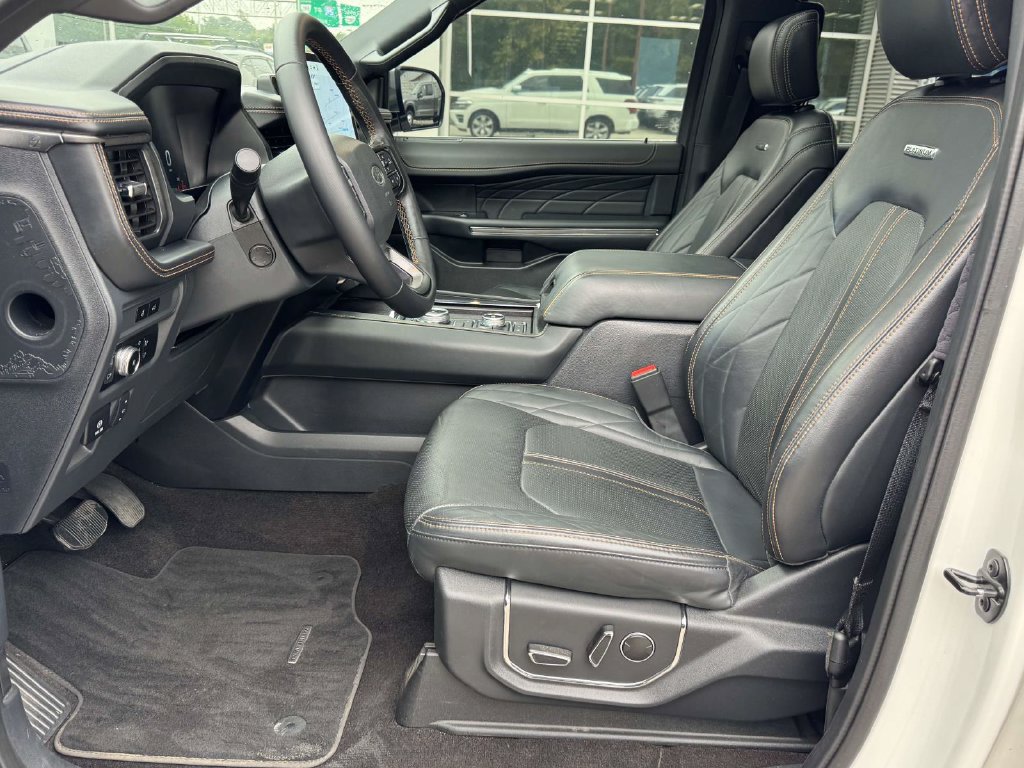Certified 2023 Ford Expedition Platinum AWD/4WD image 22