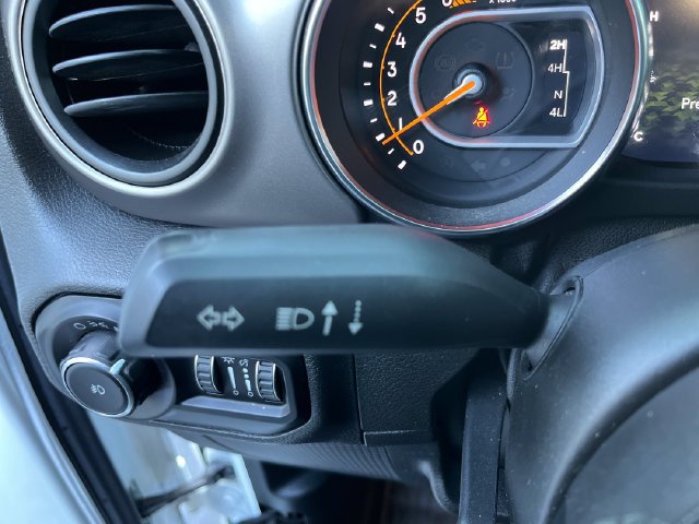 Used 2021 Jeep Wrangler Unlimited Sport AWD/4WD image 31