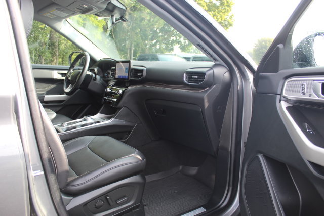 Certified 2023 Ford Explorer Limited w/ Class IV Trailer Tow Package AWD/4WD image 27
