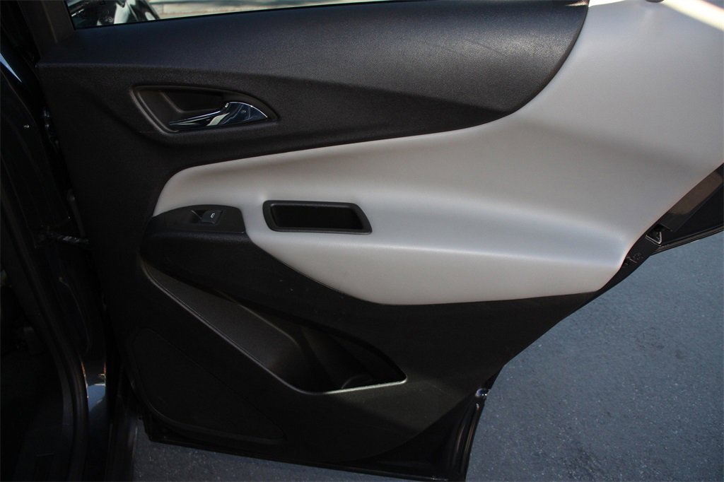Used 2022 Chevrolet Equinox LS image 27