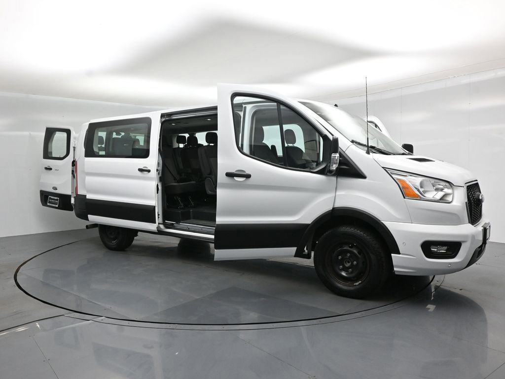 Certified 2022 Ford Transit 350 XLT RWD image 10