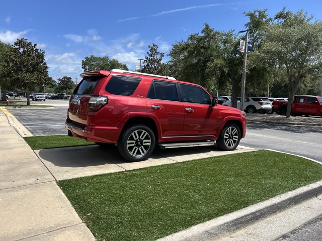Used 2022 Toyota 4Runner Limited RWD image 5