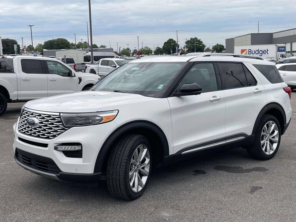 Certified 2023 Ford Explorer Platinum w/ Technology Package AWD/4WD image 7