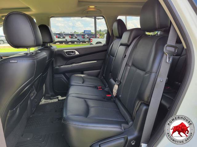 Used 2017 Nissan Pathfinder Platinum FWD image 17