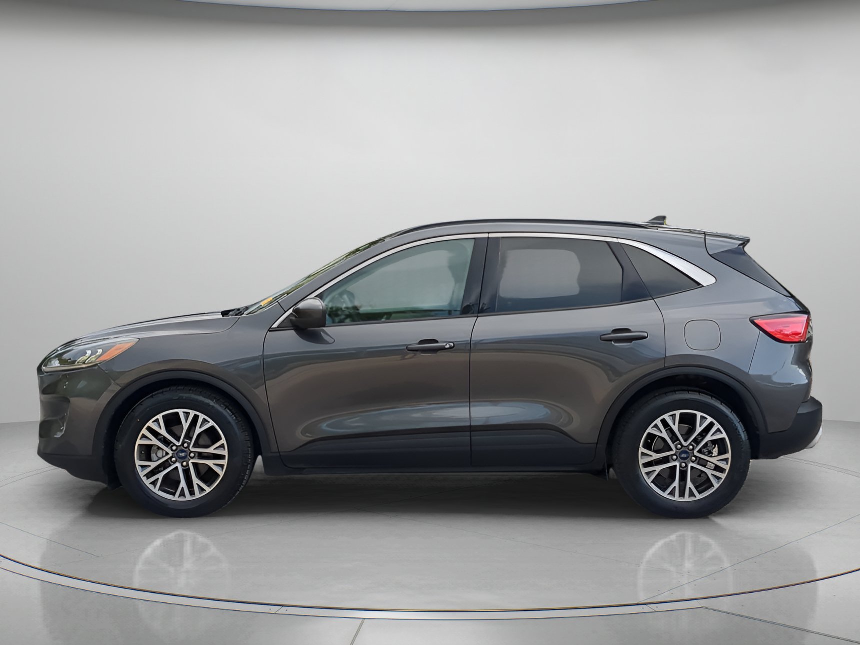 Certified 2020 Ford Escape SEL FWD image 43