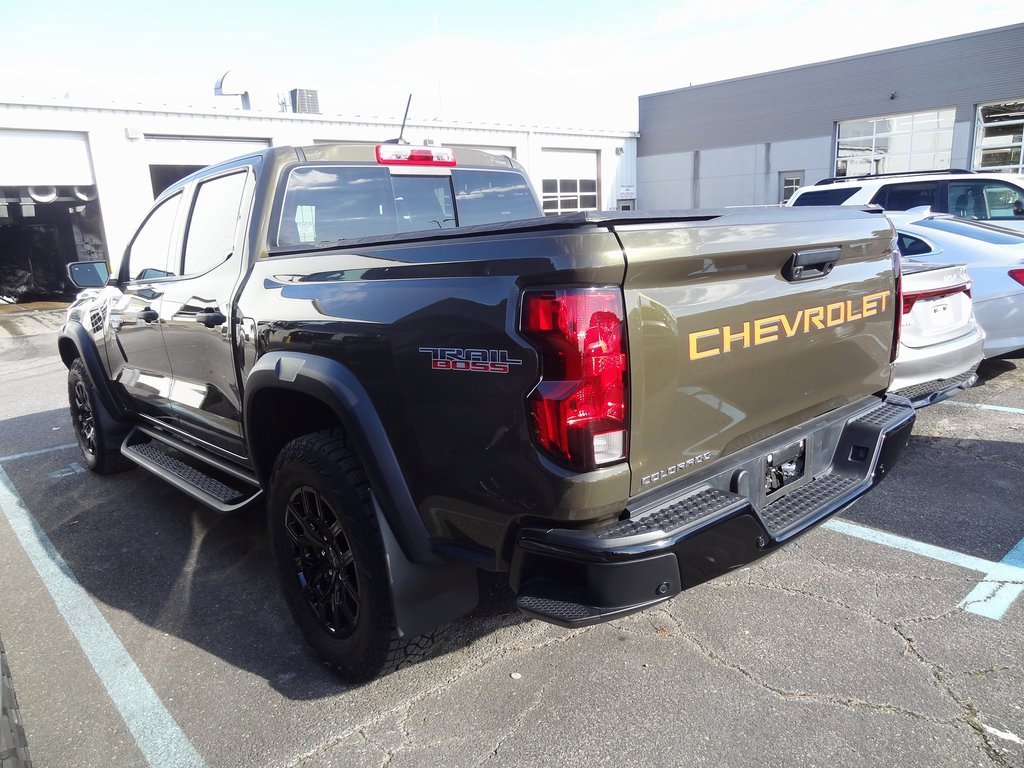 Used 2023 Chevrolet Colorado Trail Boss w/ Technology Package image 4