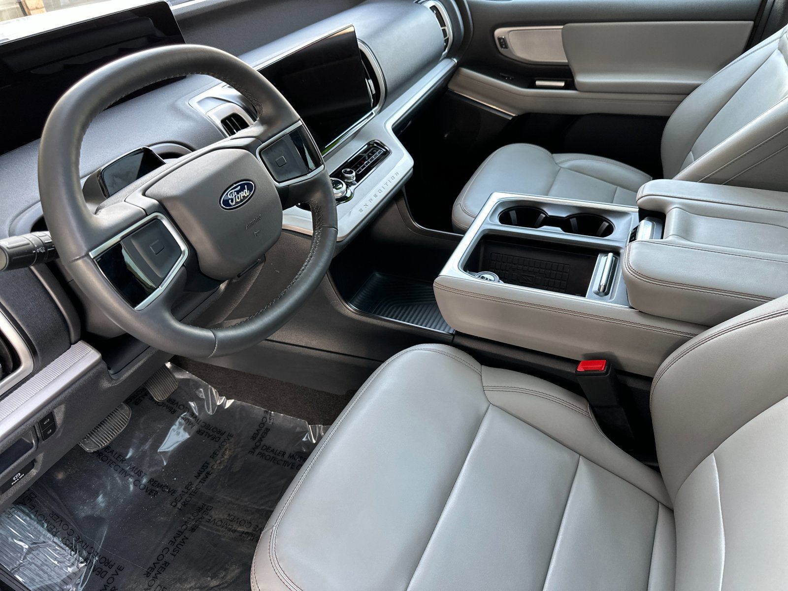 Certified 2025 Ford Expedition Active image 10