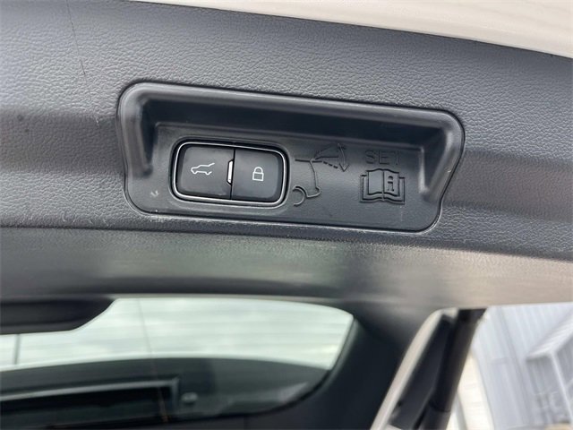 Certified 2022 Ford Explorer XLT w/ Equipment Group 202A image 13