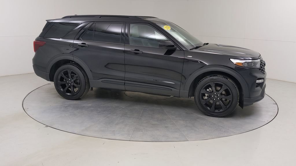 Certified 2023 Ford Explorer ST-Line AWD/4WD image 13