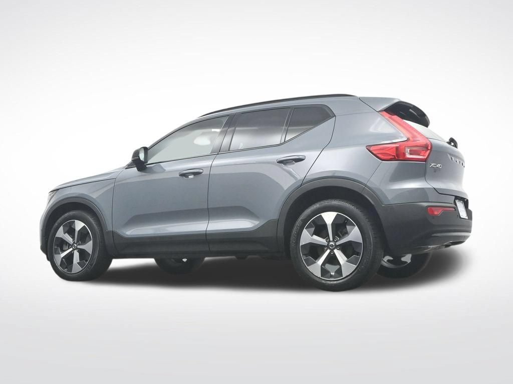 Used 2023 Volvo XC40 B4 Ultimate FWD image 45
