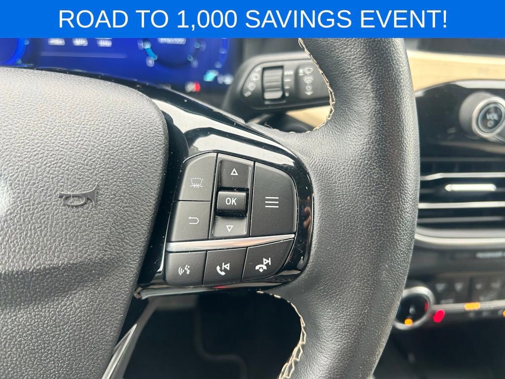 Certified 2022 Ford Escape Titanium w/ Titanium Elite Package image 31