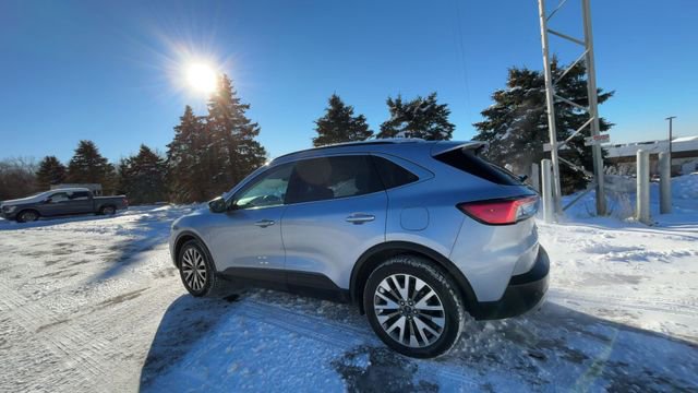 Certified 2022 Ford Escape Titanium image 7