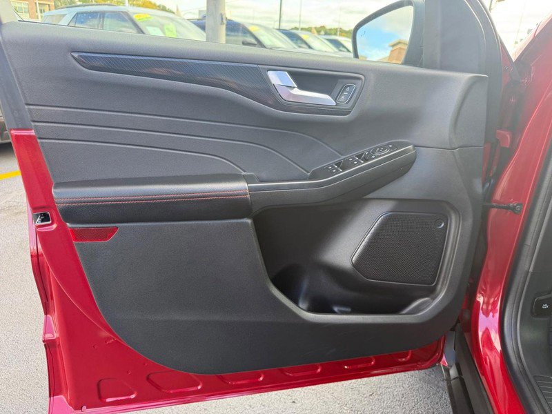 Certified 2023 Ford Escape ST-Line w/ Tech Pack #1 image 17