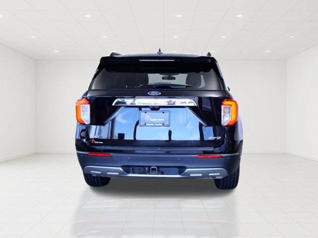 Certified 2023 Ford Explorer XLT w/ Equipment Group 202A AWD/4WD image 5