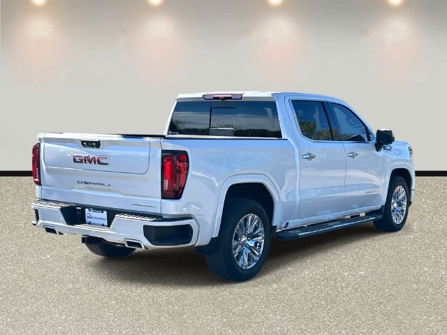 Used 2024 GMC Sierra 1500 Denali AWD/4WD image 5