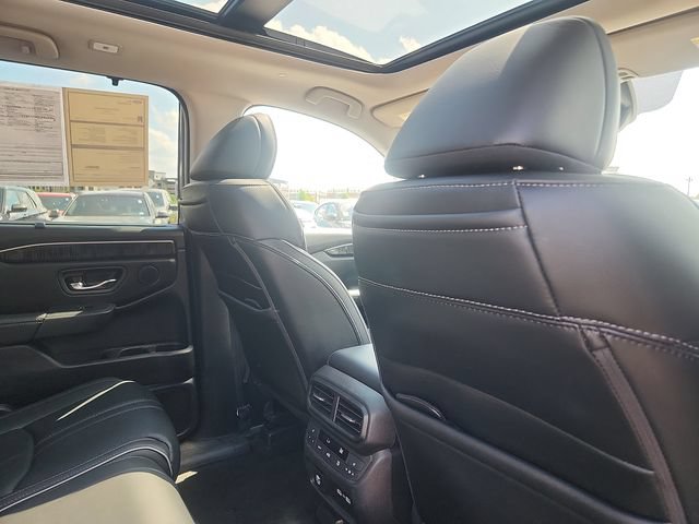 Used 2023 Honda Pilot Elite image 29