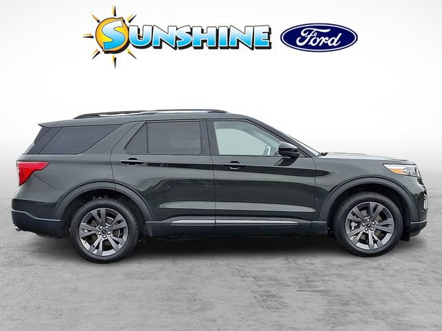 Certified 2022 Ford Explorer XLT w/ Equipment Group 202A AWD/4WD image 7