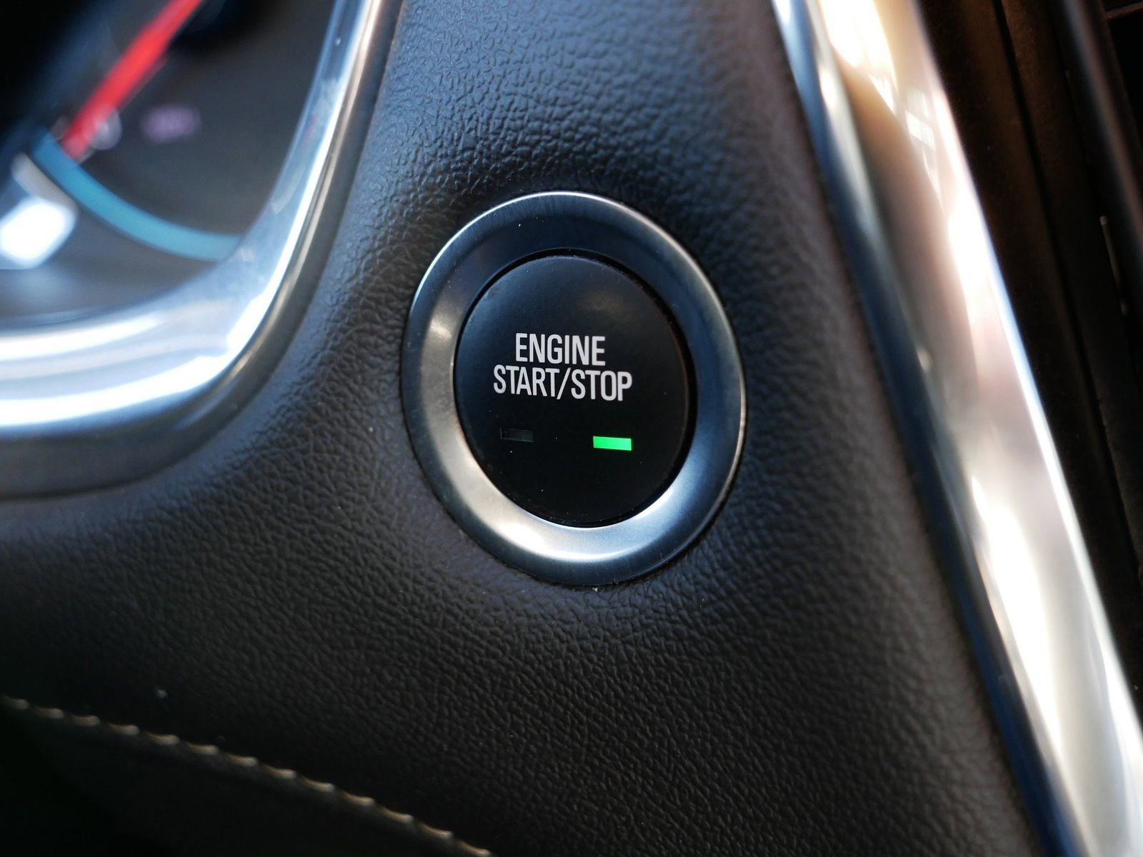 Used 2023 Chevrolet Traverse LT image 31