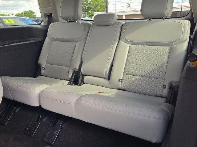 Certified 2025 Ford Expedition Platinum w/ Driver's Package AWD/4WD image 22