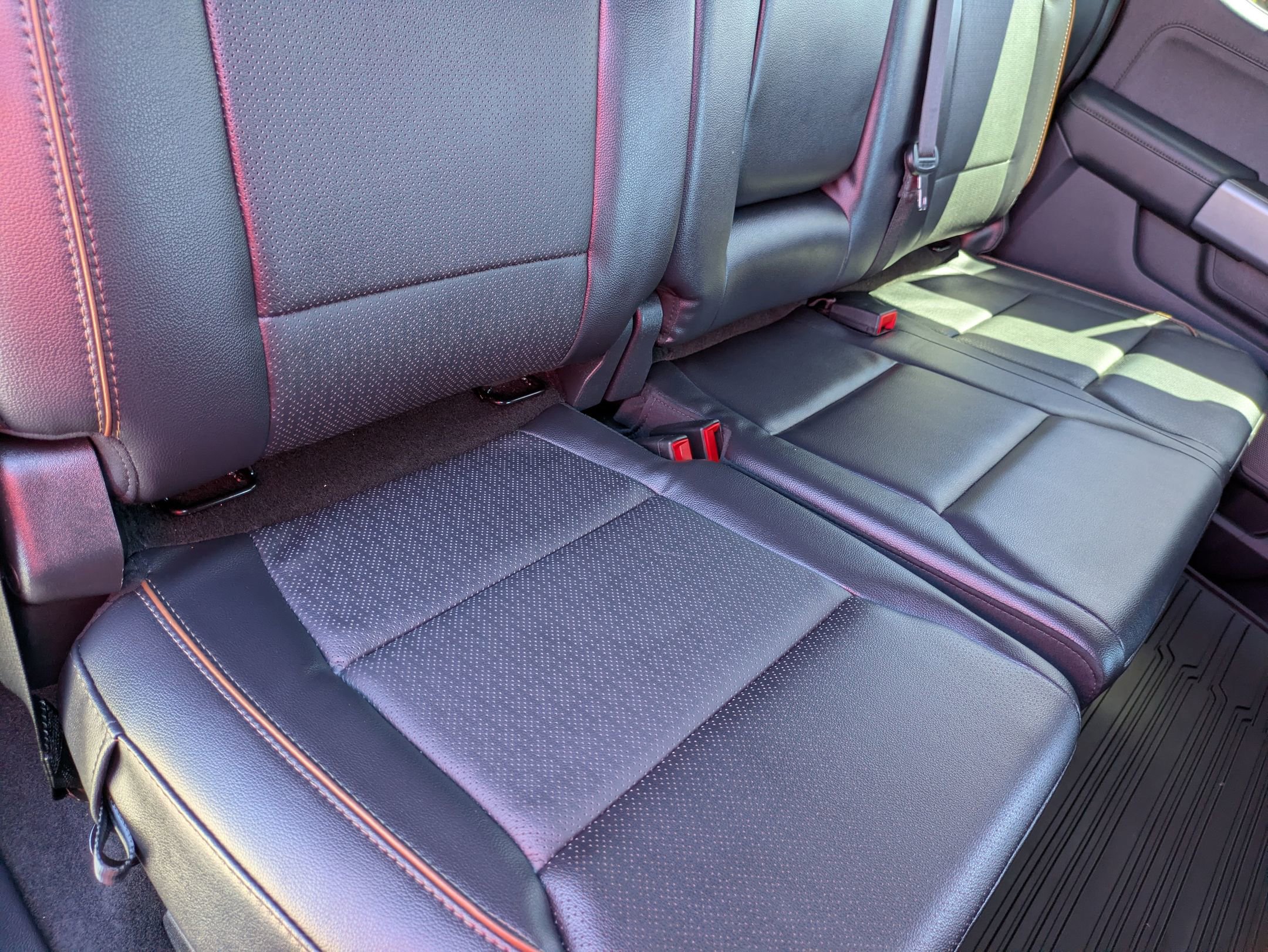 Certified 2024 Ford F150 Lariat w/ FX4 Off-Road Package AWD/4WD image 40