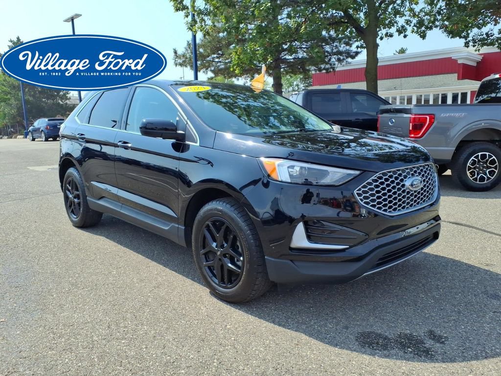 Certified 2024 Ford Edge SEL AWD/4WD image 4