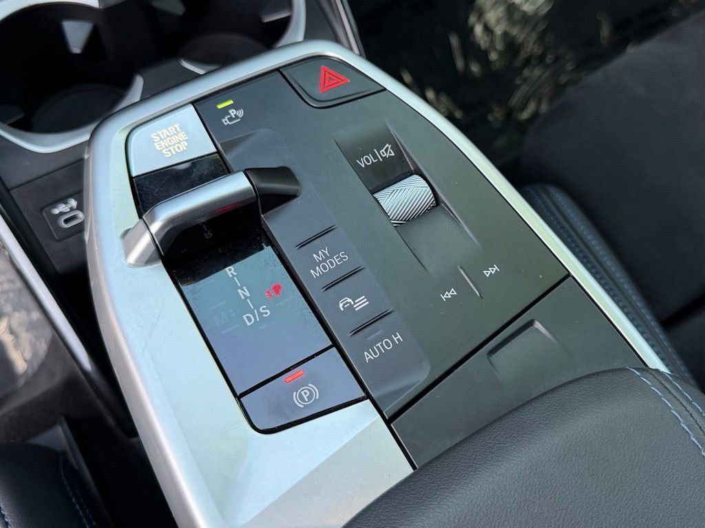 Used 2024 BMW X1 M35i w/ Premium Package image 28