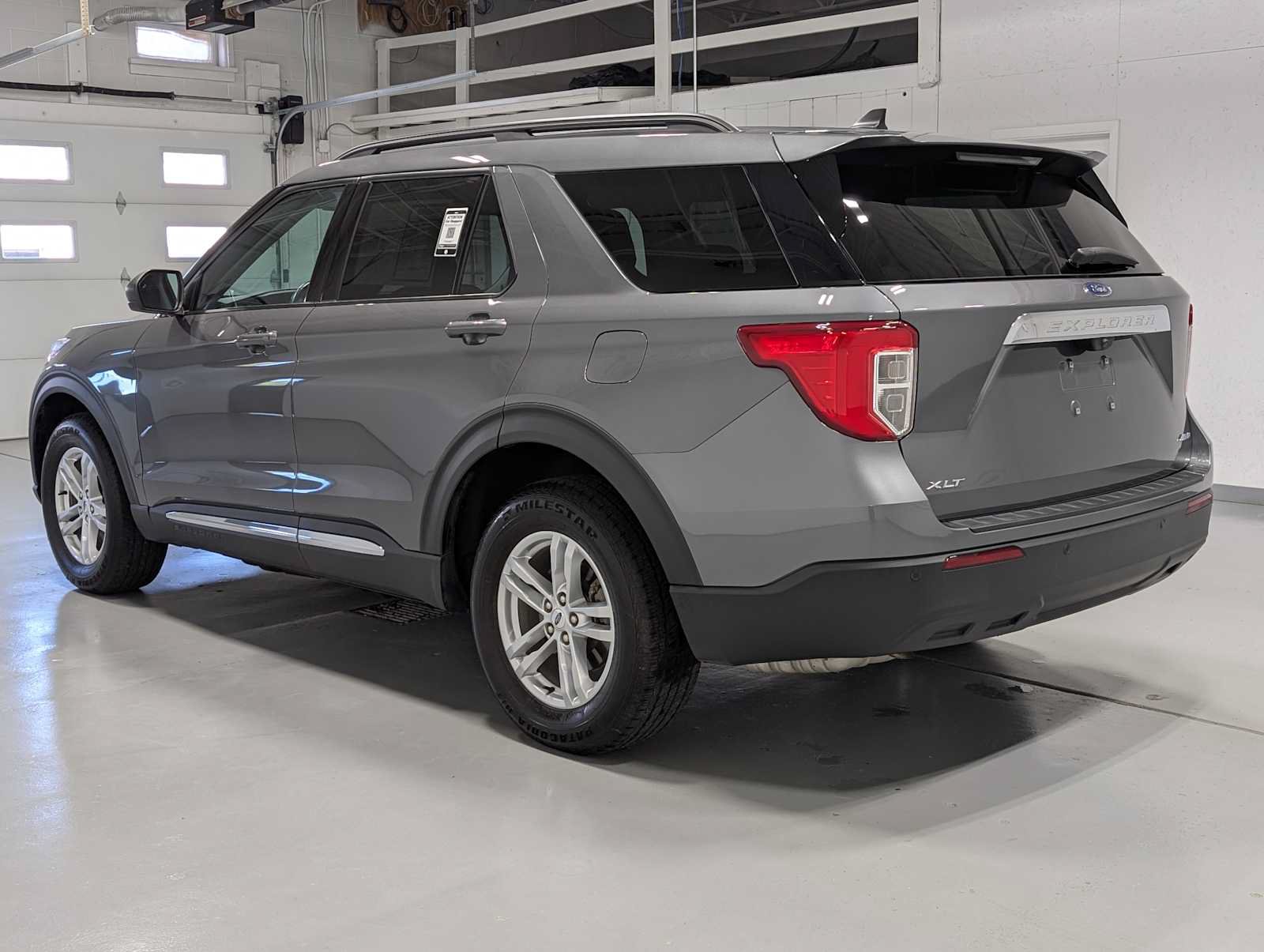 Certified 2023 Ford Explorer XLT AWD/4WD image 10