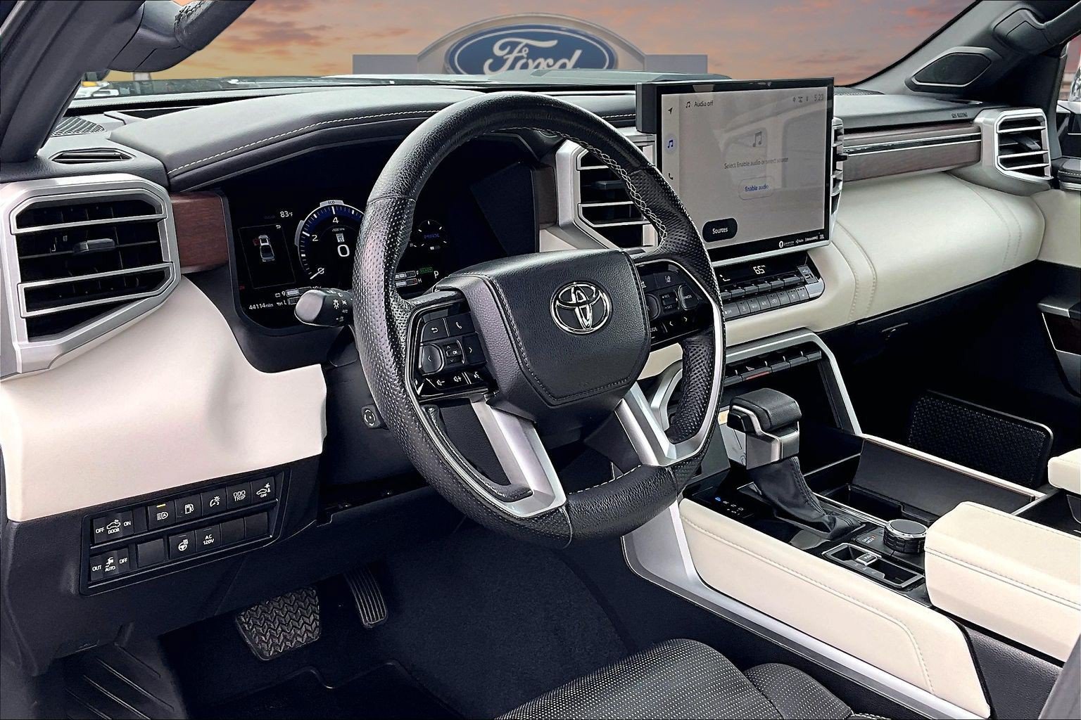 Used 2024 Toyota Tundra Capstone AWD/4WD image 14