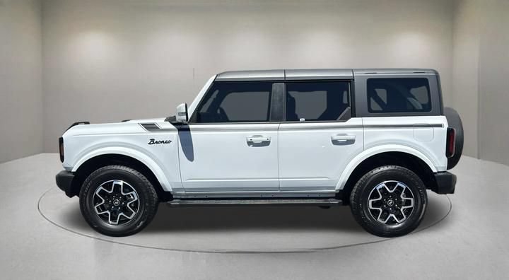 Certified 2024 Ford Bronco Outer Banks AWD/4WD image 5