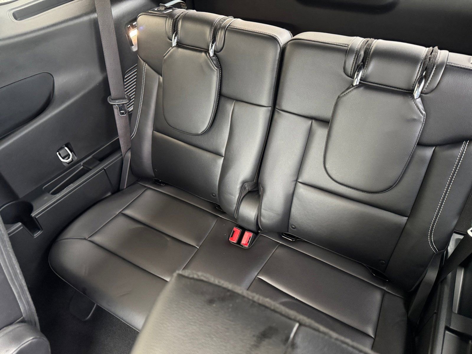 Certified 2024 Ford Explorer ST w/ Equipment Group 401A image 18