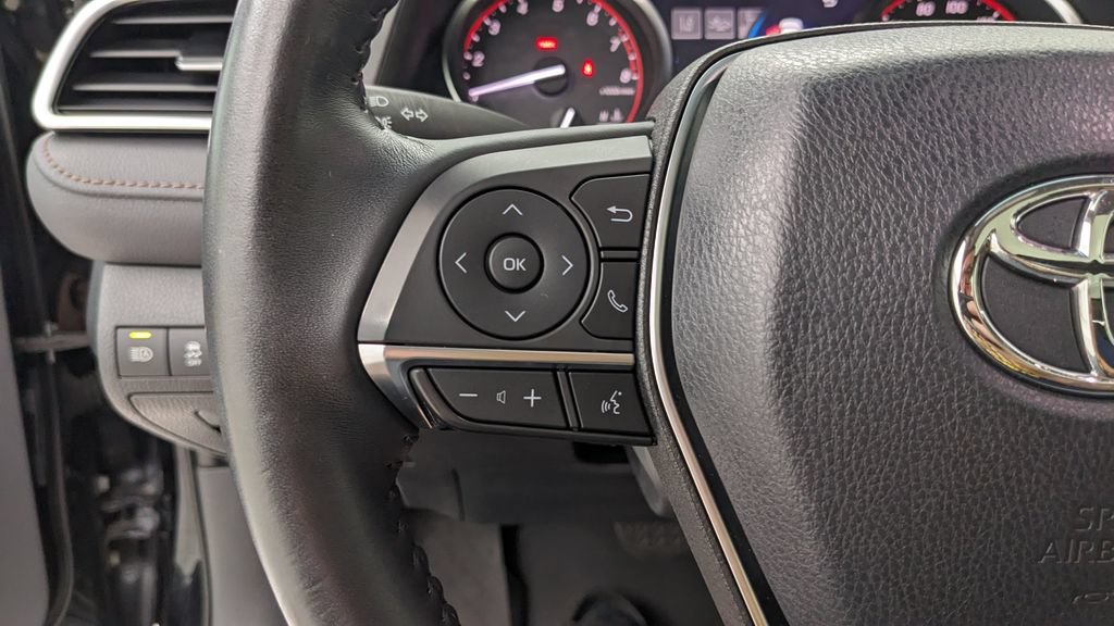 Used 2018 Toyota Camry XLE FWD image 33