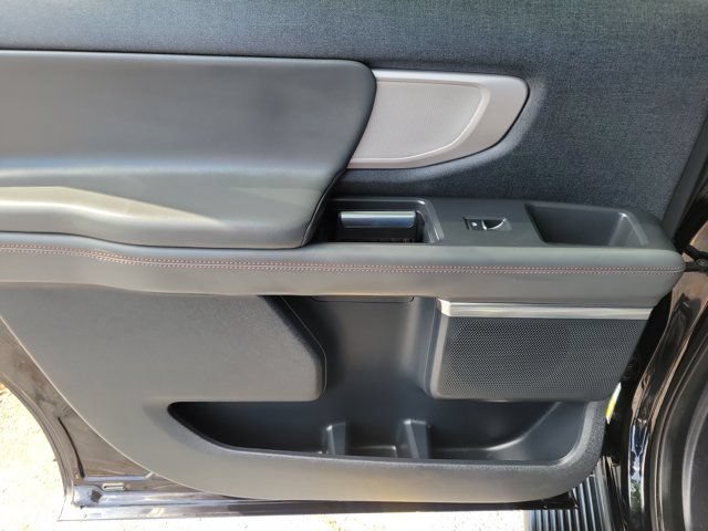 Certified 2025 Ford Expedition Max Active RWD image 9