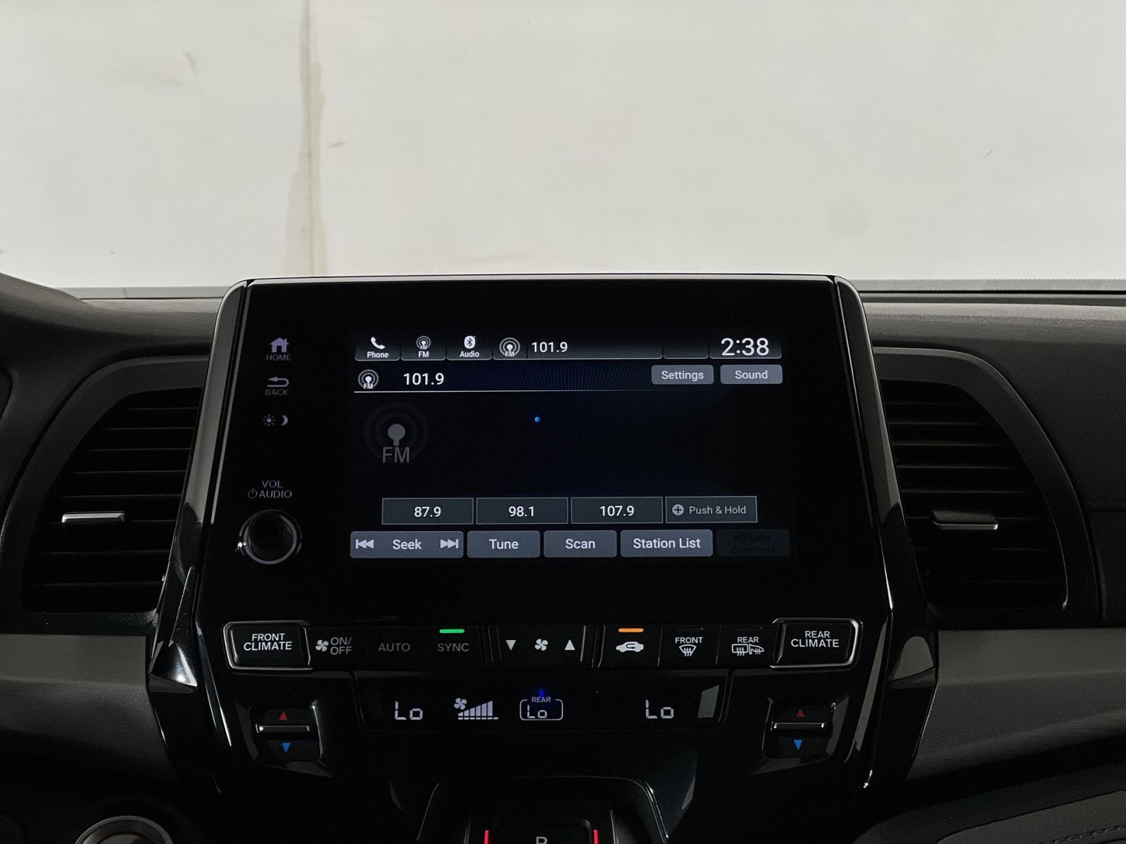 Used 2023 Honda Odyssey EX-L image 16