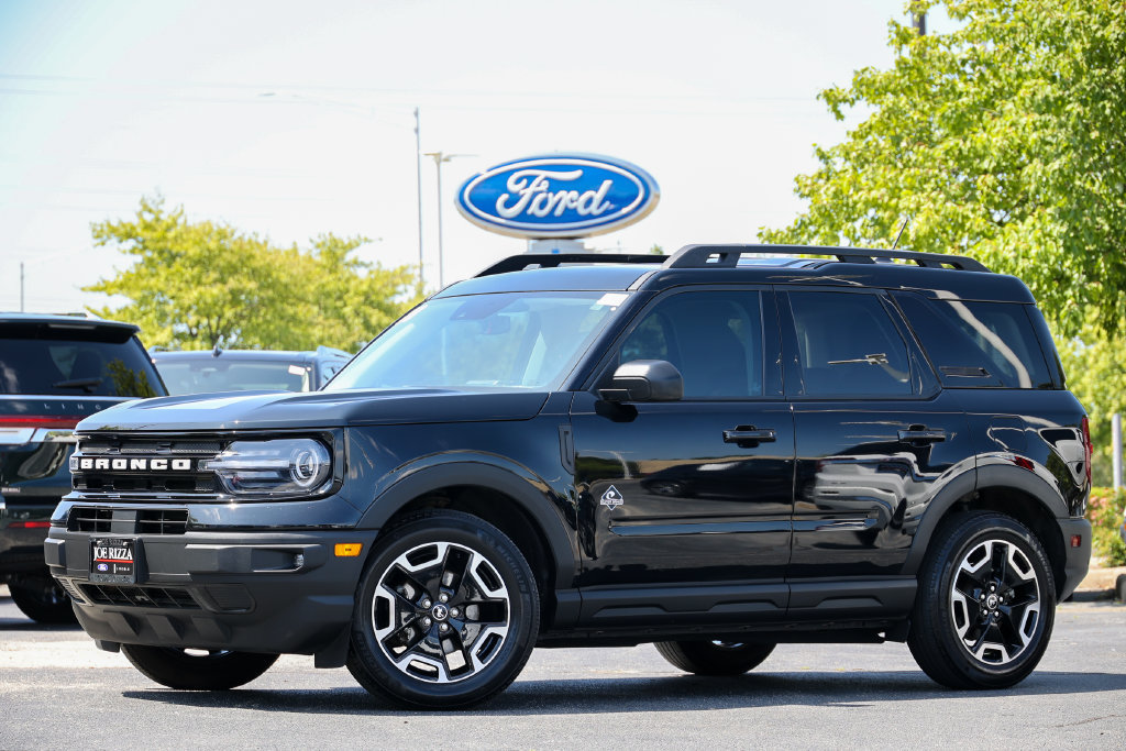Certified 2023 Ford Bronco Sport Outer Banks AWD/4WD image 2