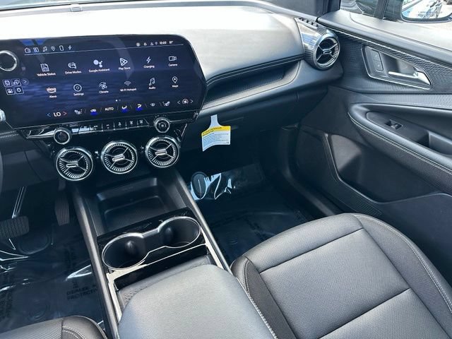 Used 2024 Chevrolet Blazer EV LT AWD/4WD image 15