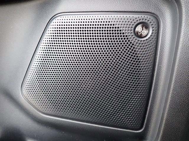 Certified 2025 Ford Escape Platinum w/ Premium Technology Package image 21