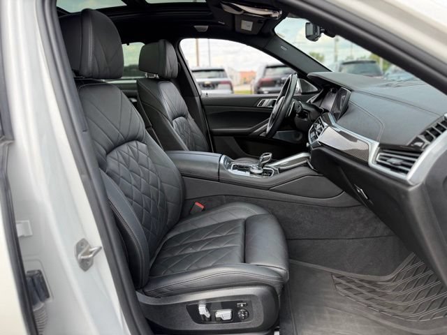 Used 2023 BMW X6 M50i w/ Executive Package AWD/4WD image 17