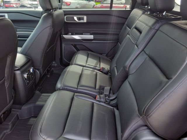Certified 2022 Ford Explorer XLT w/ Equipment Group 202A RWD image 23