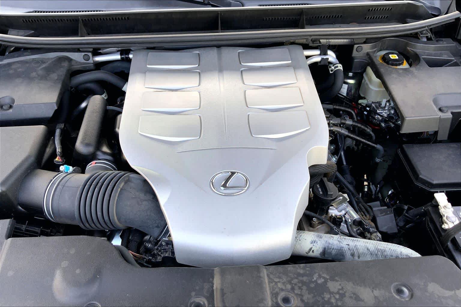 Used 2022 Lexus GX 460 Premium w/ Premium Package AWD/4WD image 32