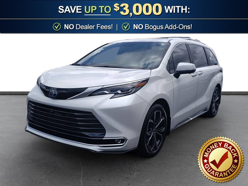 Used 2025 Toyota Sienna Platinum FWD image 1