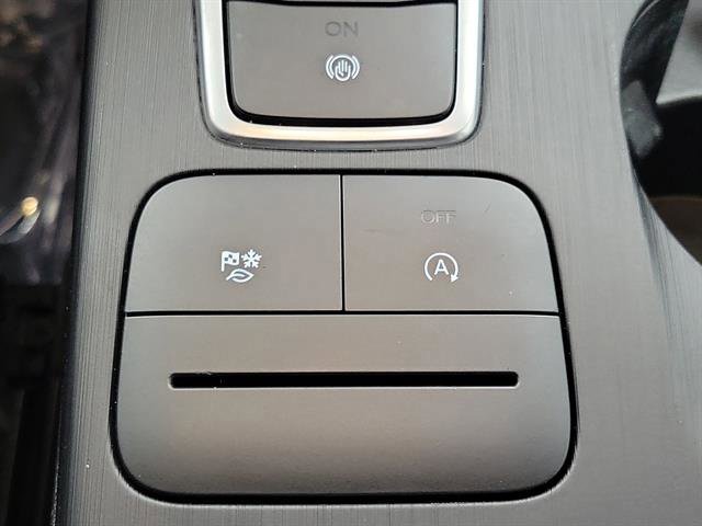 Certified 2022 Ford Escape S image 31