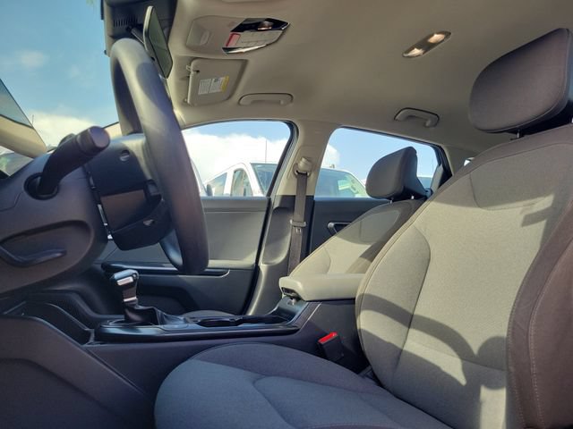 Used 2025 Kia K4 FWD image 19