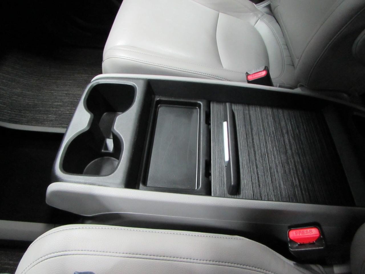 Used 2024 Honda Odyssey EX-L image 32