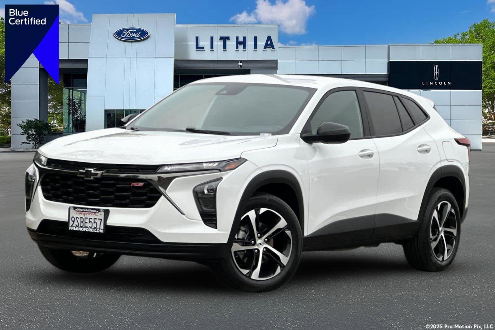 Used 2025 Chevrolet Trax RS w/ Driver Confidence Package image 1