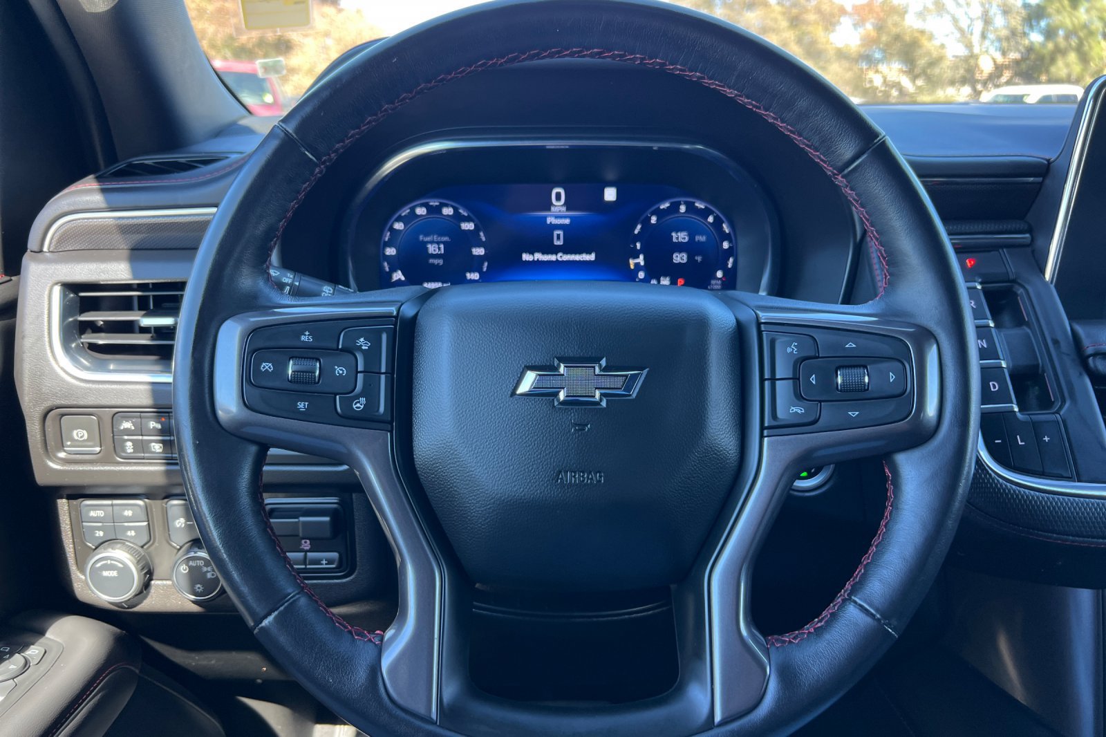 Used 2022 Chevrolet Suburban RST w/ Luxury Package AWD/4WD image 26