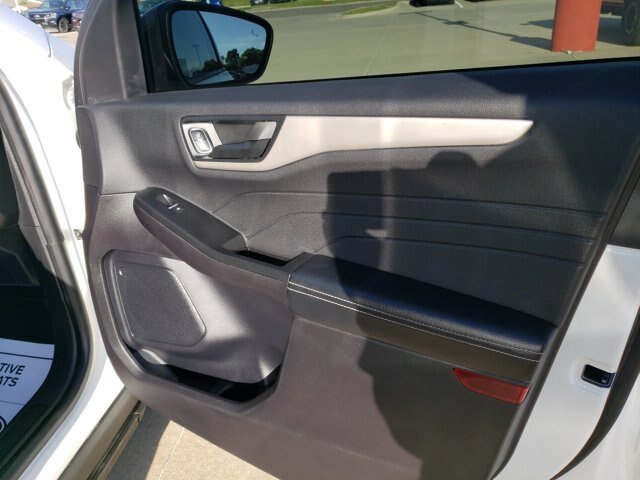 Certified 2022 Ford Escape SE w/ SE Sport Appearance Package AWD/4WD image 30