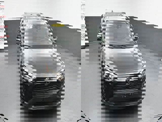 Used 2023 Toyota RAV4 XLE AWD/4WD image 28