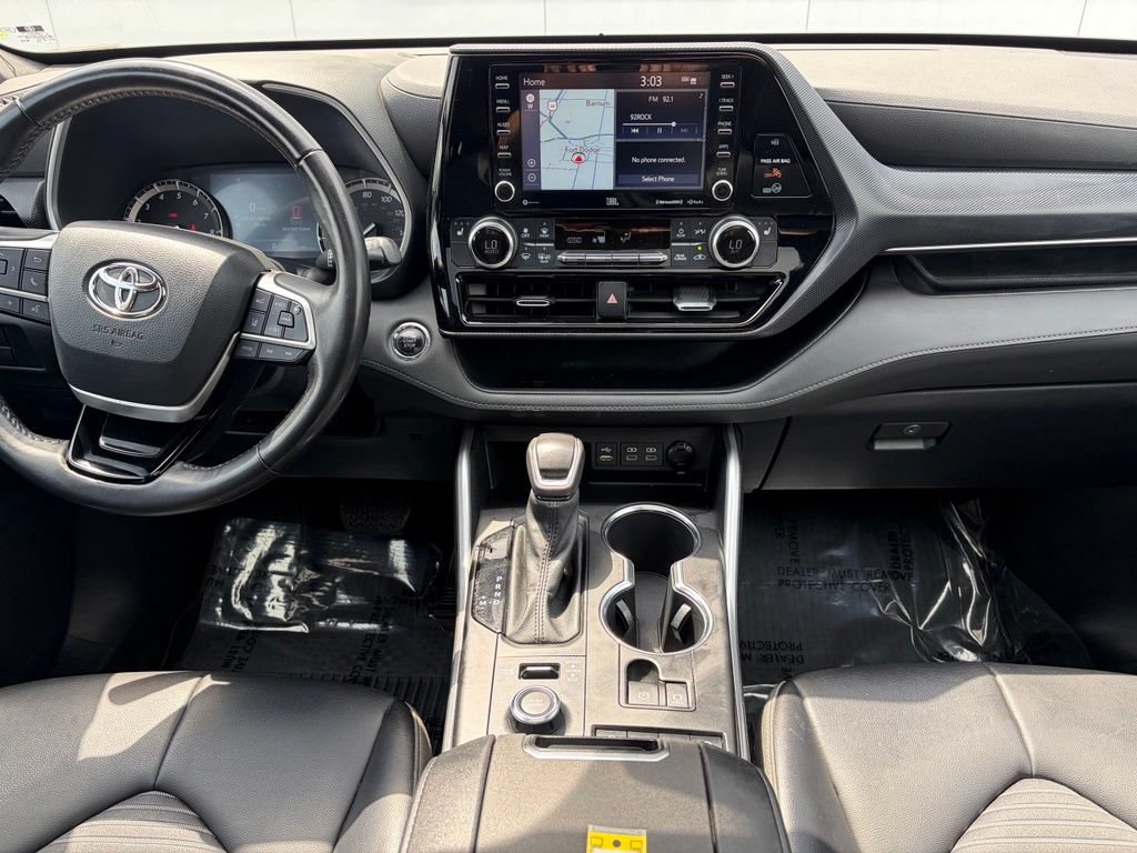 Used 2022 Toyota Highlander XSE AWD/4WD image 34
