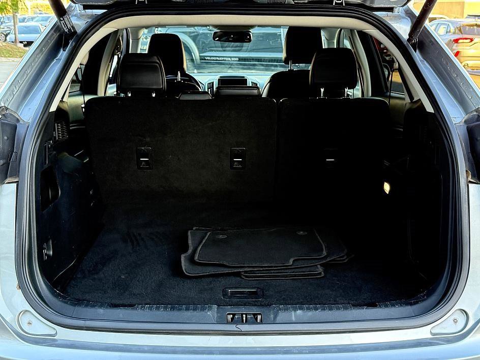 Certified 2022 Ford Edge Titanium image 10